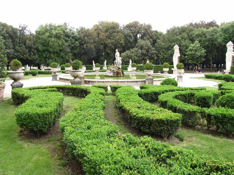 park_villa borghese.jpg - Één van de fonteinen in het fraaie park rond de villa Borghese.